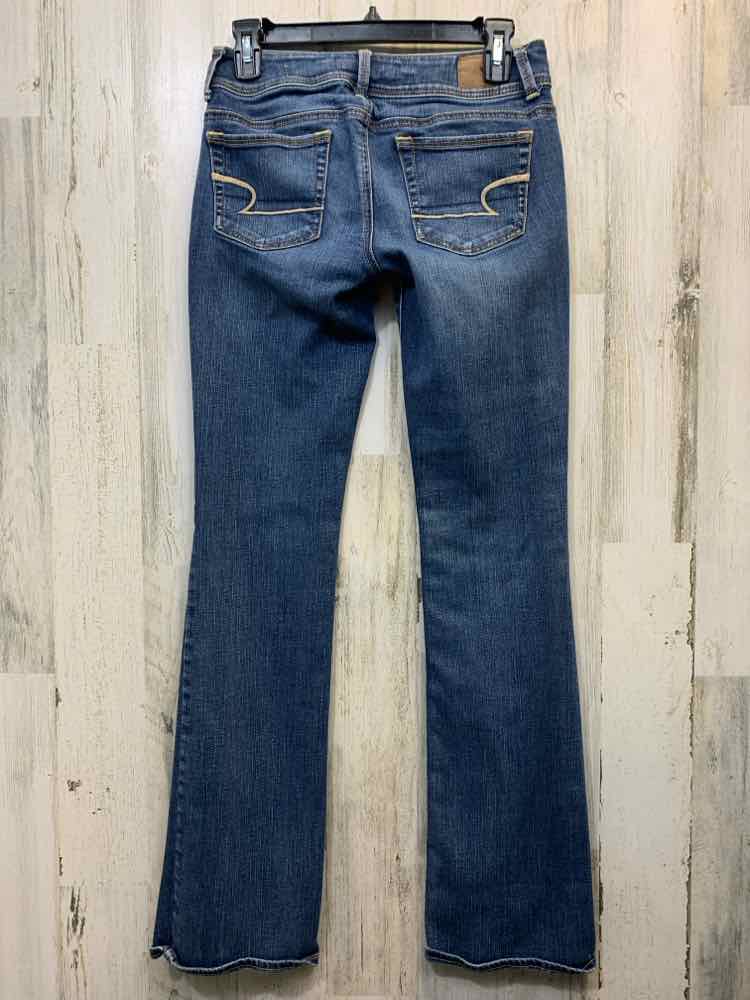Size 4 AMERICAN EAGLE BOTTOMS Blue Denim BOOT Jeans