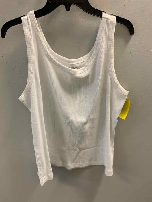 PRE-OWNED CATO PLUS SIZES Size 18-20 White RIBBED TOP