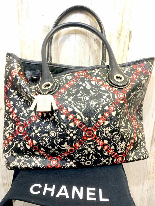 PRE-OWNED CHANEL BLK/WHT/RED Handbag