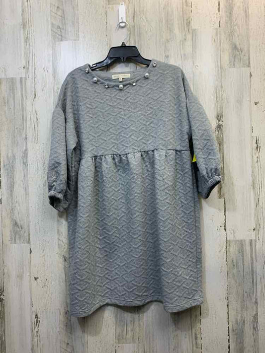 PRE-OWNED SIMPLY SOUTHERN Dresses and Skirts Size S Gray QUILT Dress/GRAY 3/4 SL
