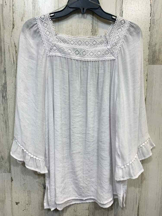 PRE-OWNED SABRINA LAUREN Tops Size M White KNIT LONG SLEEVE Blouse/WHITE LONG SL