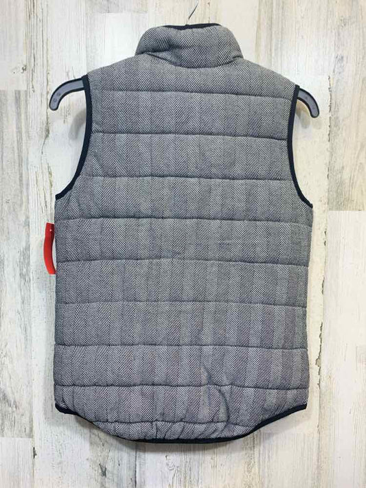 PRE-OWNED A NEW DAY Tops Size M BLACK/WHITE ZIG ZAG VEST Vest/BLACK/WHITE ZIG-ZA