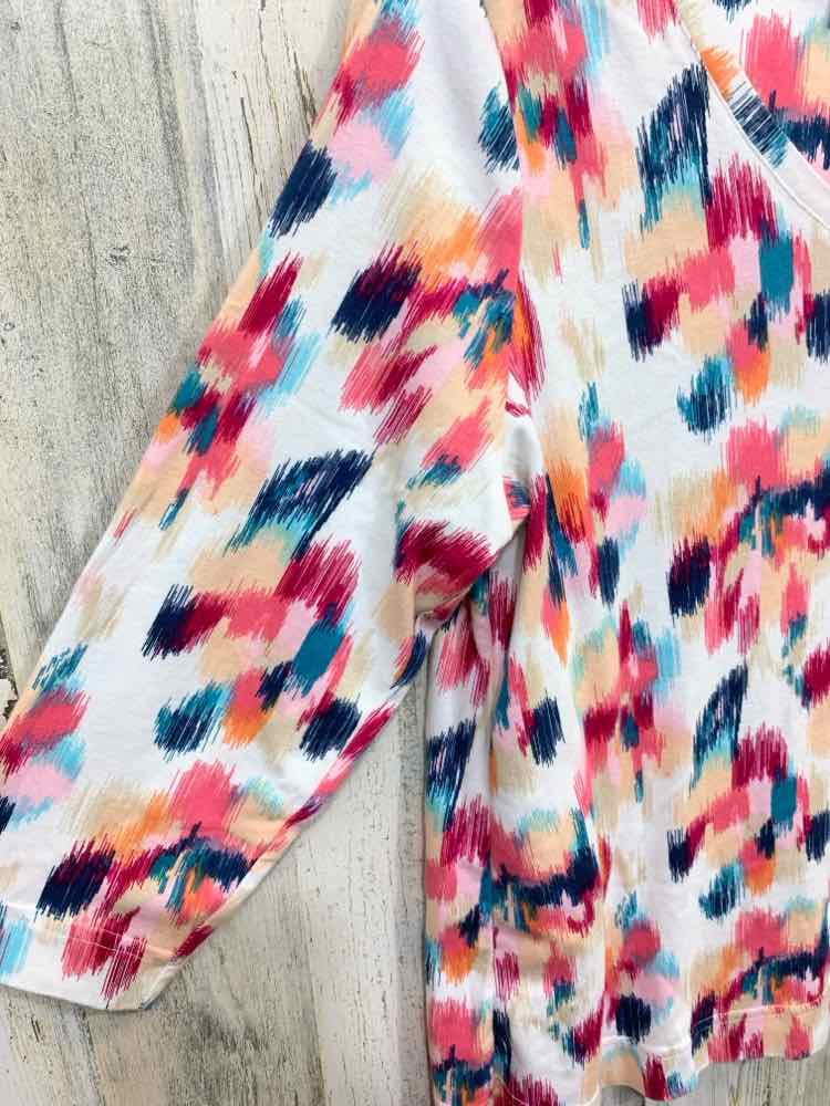 PRE-OWNED CHICO'S/3/4 LENGTH BRUSH STROKE PRINT V-NECK TEE