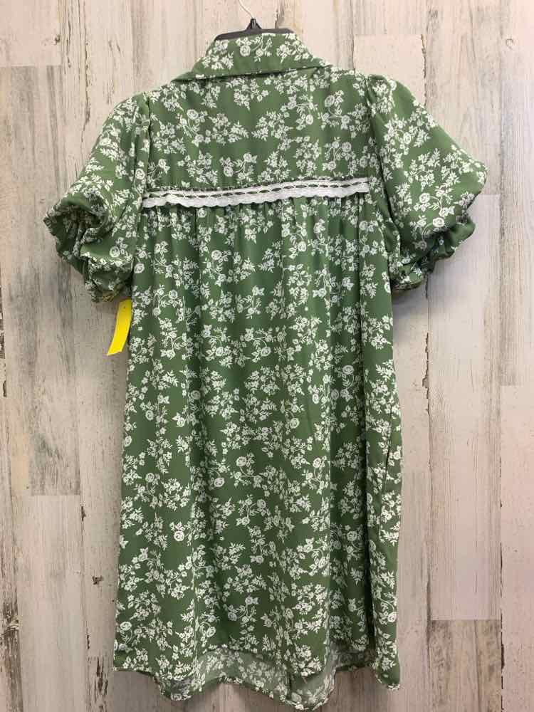 NWT GIGIO Dresses and Skirts Size S GREEN/WHITE Floral SUNDRESS Dress/GREEN/WHIT