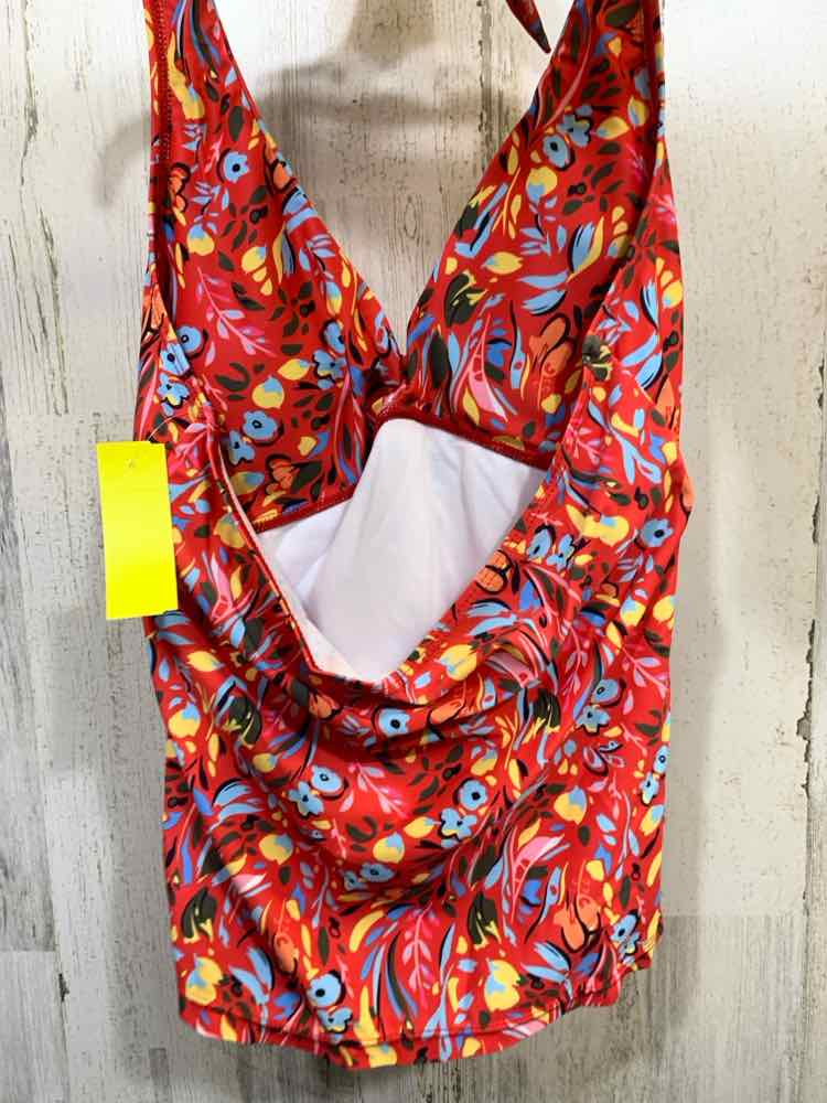 PRE-OWNED Swimwear Size S/2PC HALTER STYLE BLOUSON W/ CENTER TWIST GATHERING & S