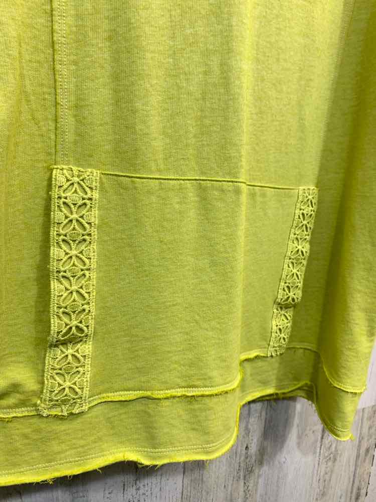 PRE-OWNED CATO Tops Size L Olive Solid 3/4 SLEEVE Blouse/V NECK WITH HOOD