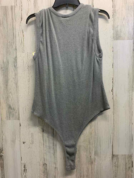 NWT UNIVERSAL THREADS Tops Size XL Gray RIBBED BODY SUIT Shirt/GRAY DEEP CUT V-N