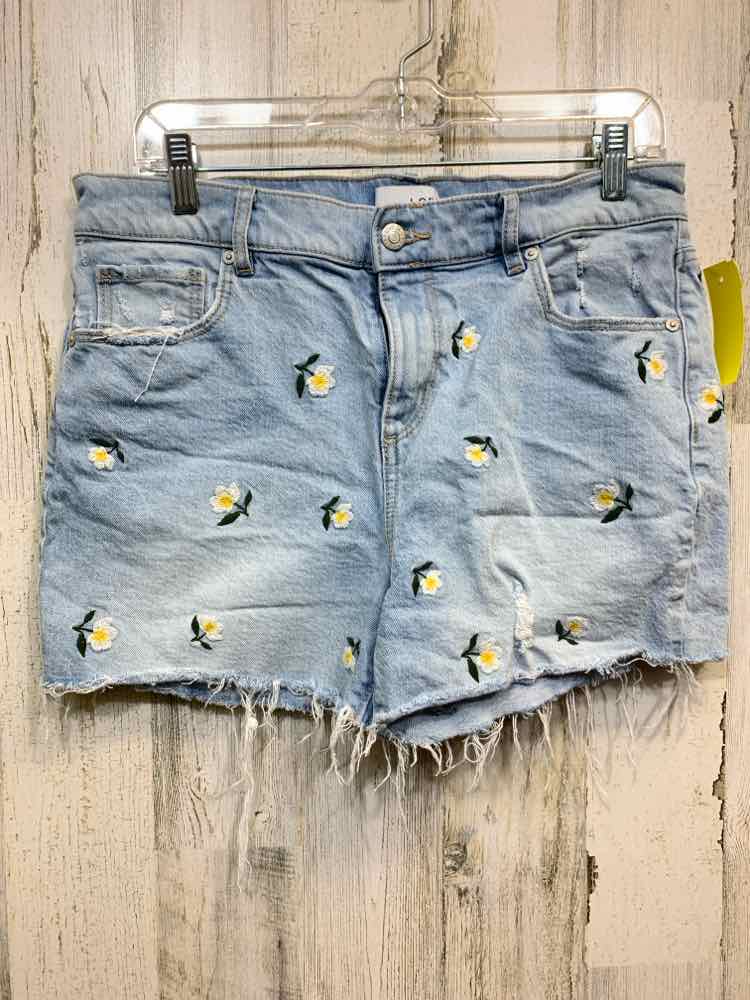 PRE-OWNED Size 28/6 LOFT BOTTOMS LIGHT BLU JEAN JEANS Floral Shorts