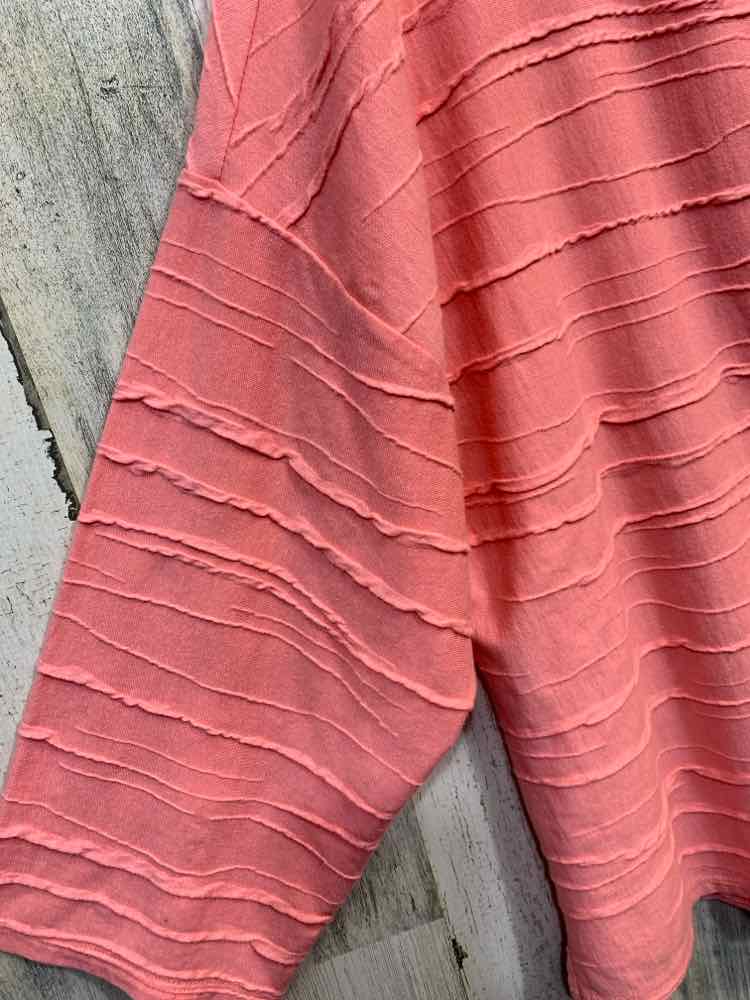 PRE-OWNED HABITAT Tops Size XL BABY PINK RIPPLE LONG SLEEVE Shirt/BABY PINK RIPP
