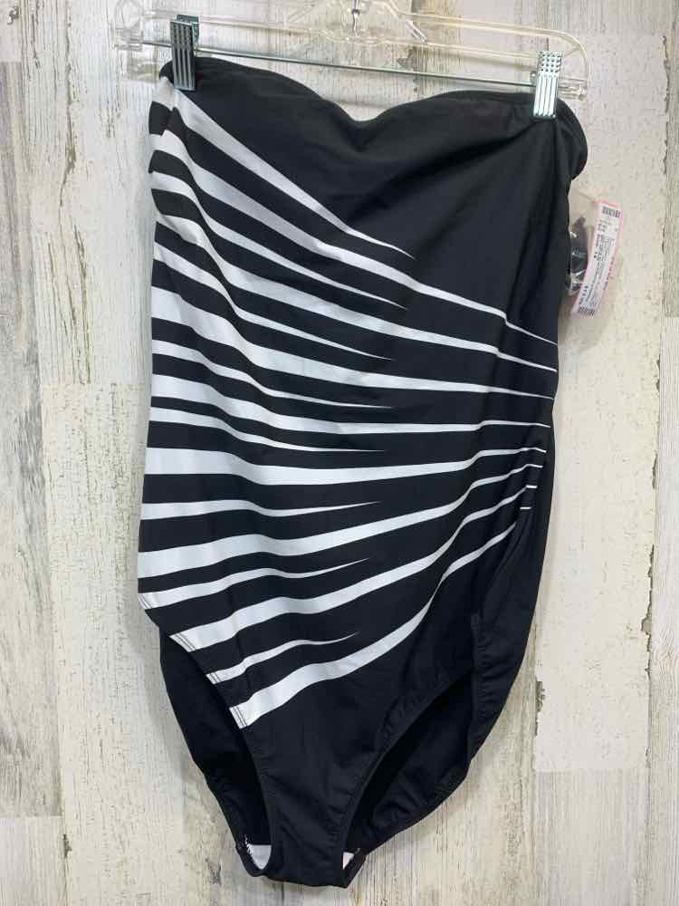 PRE-OWNED BPC SECTION Swimwear Size 14 BLACK/WHITE STRIPES ONE PIECE Swimsuit/ON