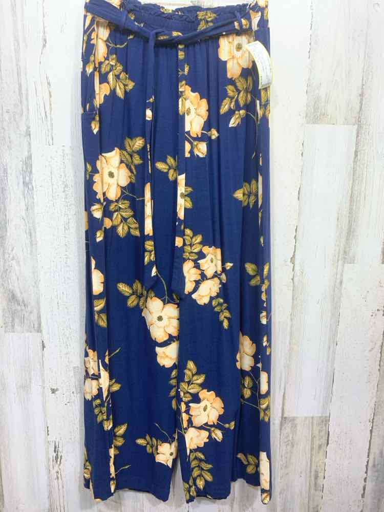 PRE-OWNED Size M LULAROE BOTTOMS NVY/BGE Floral WIDE LEG Pants
