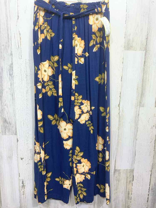 PRE-OWNED Size M LULAROE BOTTOMS NVY/BGE Floral WIDE LEG Pants
