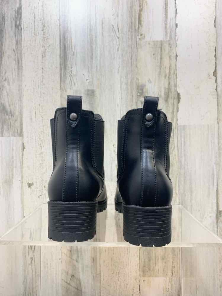 NWT SUGAR SHOES Shoe Size 7.5 Black Shoes/LOW BOOTS ELASTIC SIDE