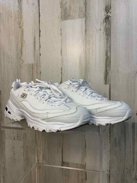 PRE-OWNED SKECHER SHOES 10 White Shoes/WIDE FIT