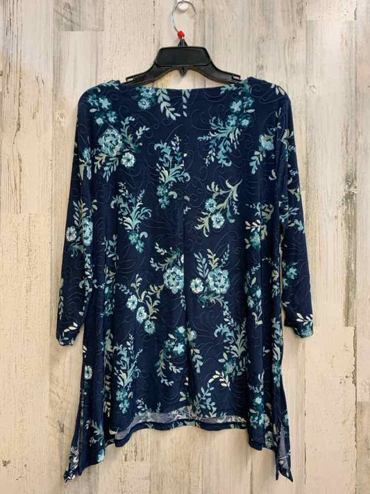 NWT JM COLLECTION Tops Size PXL NAVY/GRN/BLUE Floral 3/4 LENGTH TOP