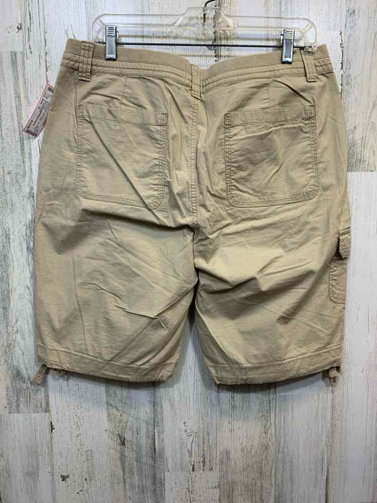 PRE-OWNED Size 12 ST JOHN'S BAY BOTTOMS Tan CARGO BERMUDA Shorts/TAN CARGO BERMU