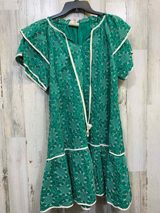NWT UMGEE Dresses and Skirts Size L GREEN/WHITE Eyelet RUFFLE SLEEVE Dress