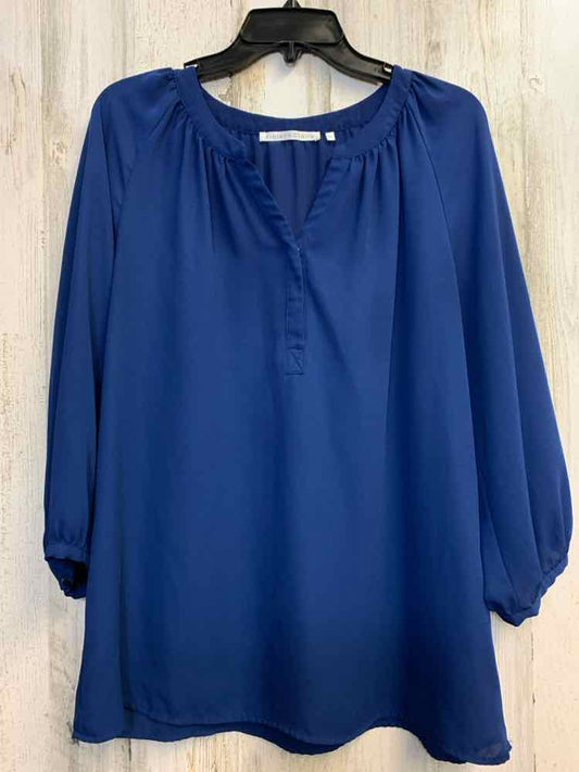 VIOLET & CLAIRE Tops Size L Navy 3/4 LENGTH TOP