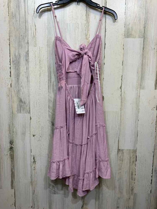 NWT LOVE TREE Dresses and Skirts Size M Lavender Lace Dress/LAVENDER SPAGH