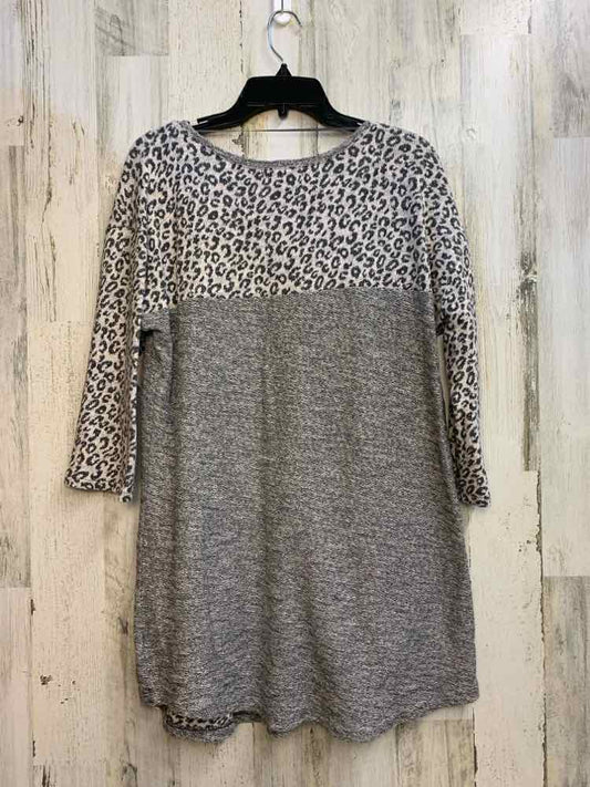 STYLE & CO Tops Size XL SILVER/WHT 3/4 LENGTH Sweater