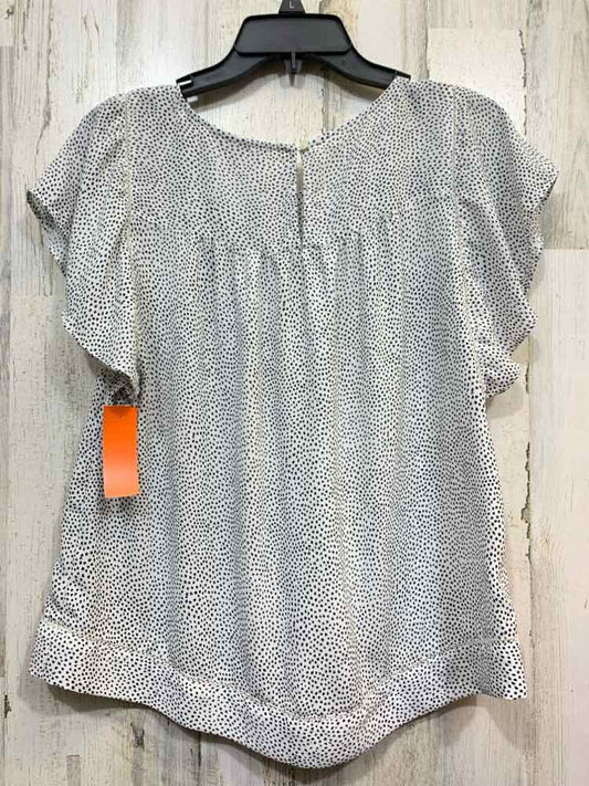 PRE-OWNED LOFT/SHORT FLUTTER SLEEVE PINTUCK/PLEAT DETAILED ROUNDED NECK