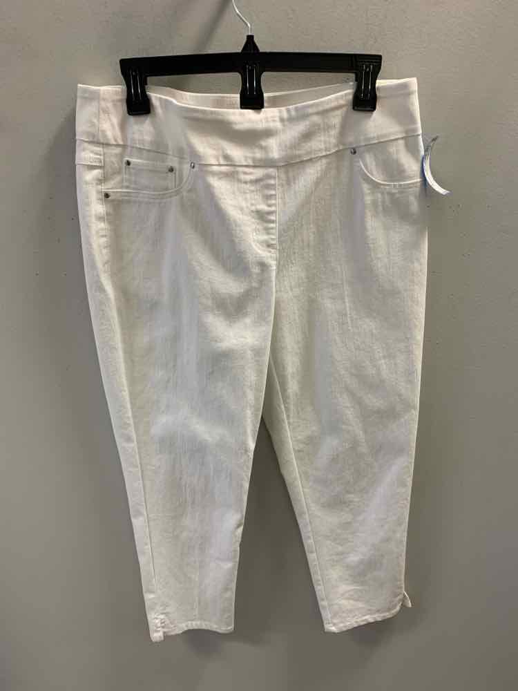 Size 12P RUBY RD BOTTOMS White Pants