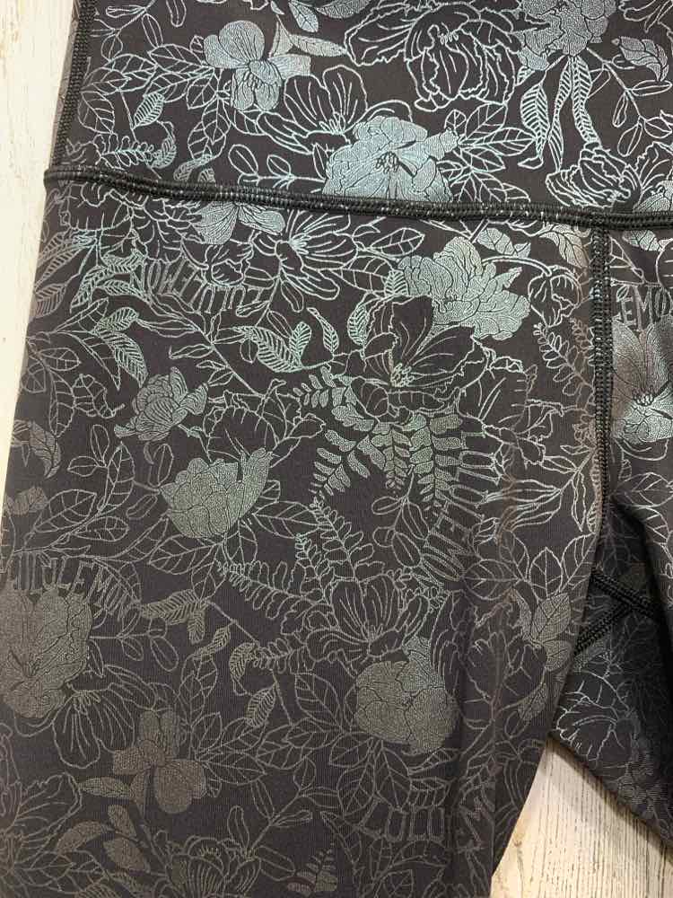 LULUMON 8 GRY/BLK Floral Activewear Bottom
