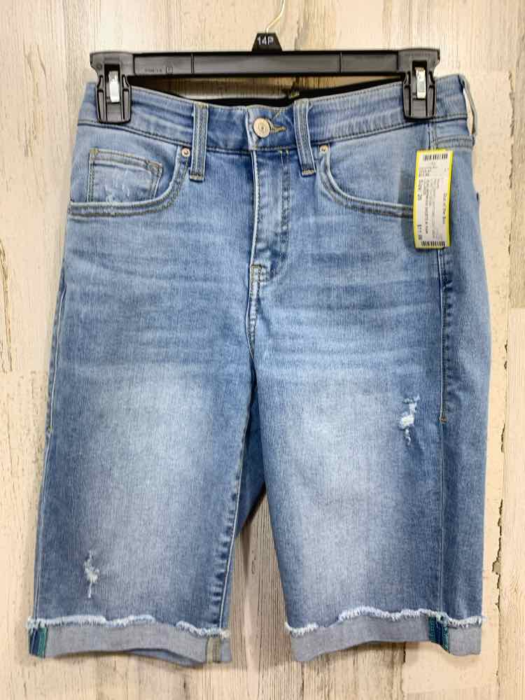 PRE-OWNED Size 26 LULAROE BOTTOMS LIGHT WASH STRETCH DENIM DISTRESSED Shorts