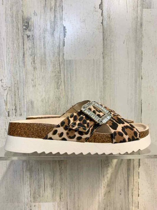 PRE-OWNED CROWN & IVY SHOES Shoe Size 7 BROWN/TAN LEOPARD PLATFORM Shoes