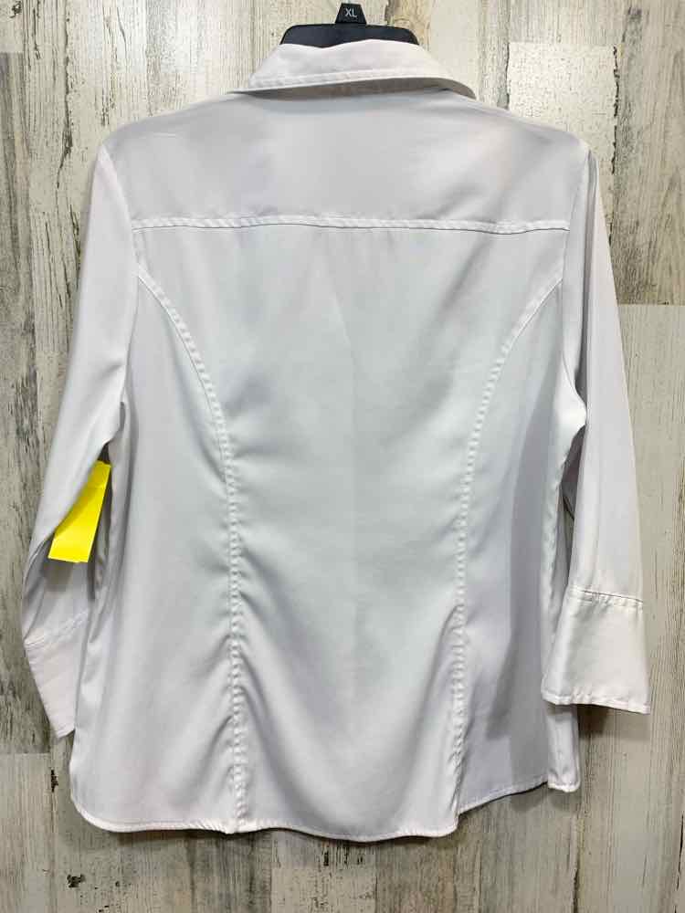 PRE-OWNED CATO Tops Size L White Solid BUTTON UP Shirt/WHITE 3/4 SLEEVE BUTTON U