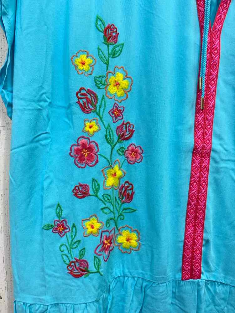 PRE-OWNED PIONEER WOMAN Tops Size XXL Blue Floral SHORT SLEEVES Blouse