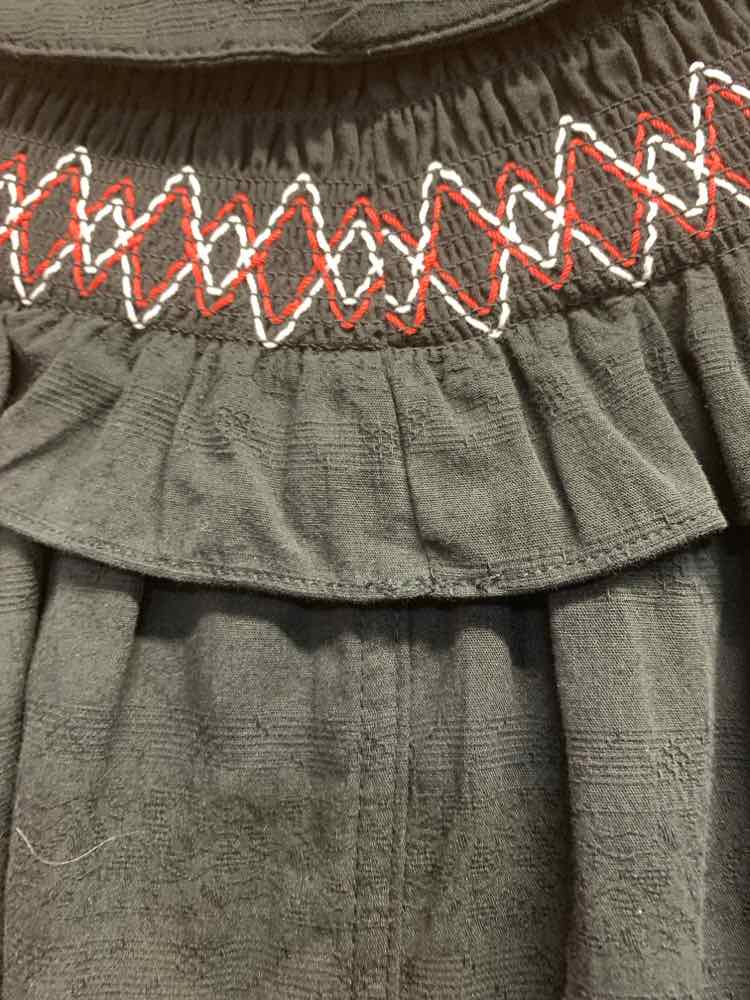 NWT GIGIO Dresses and Skirts Size M BLACK/RED/WHITE Embroidered SUNDRESS Dress/B
