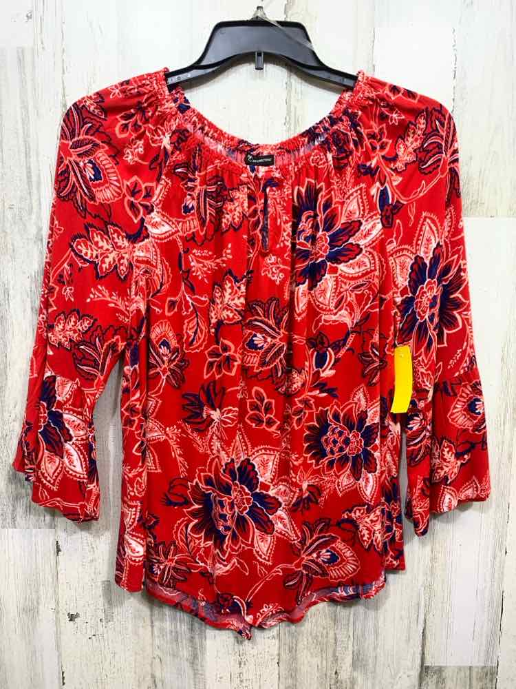 PRE-OWNED NEW DIRECTIONS/PEASANT STYLE FRONT KEYHOLE BELL SLEEVE SMOCKED NECK