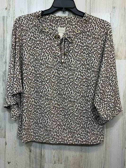 PRE-OWNED CHICOS Tops Size 2 WHITE/BROWN/TAN CHEETAH 3/4 SLEEVE TOP/WHITE/BROWN/