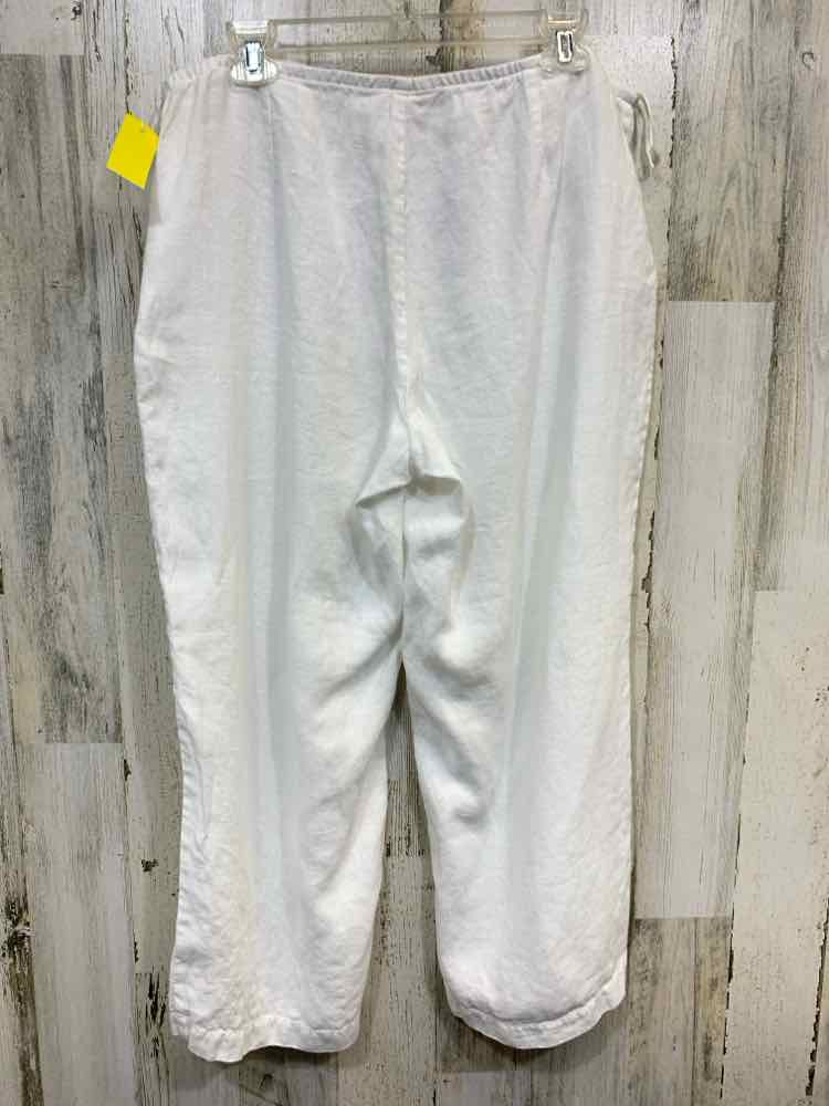 PRE-OWNED Size L EILEEN FISHER BOTTOMS White Linen WIDE LEG CAPRI