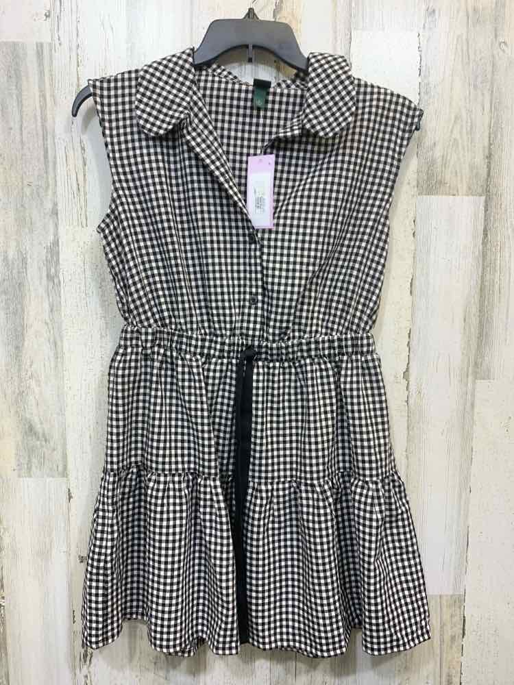 NWT WILD FABLE Dresses and Skirts Size M BLACK/WHITE GINGHAM TIERED Dress