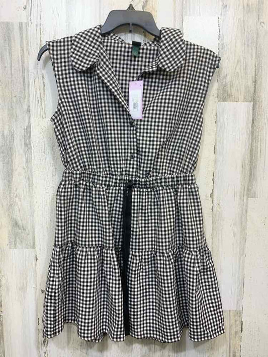 NWT WILD FABLE Dresses and Skirts Size M BLACK/WHITE GINGHAM TIERED Dress