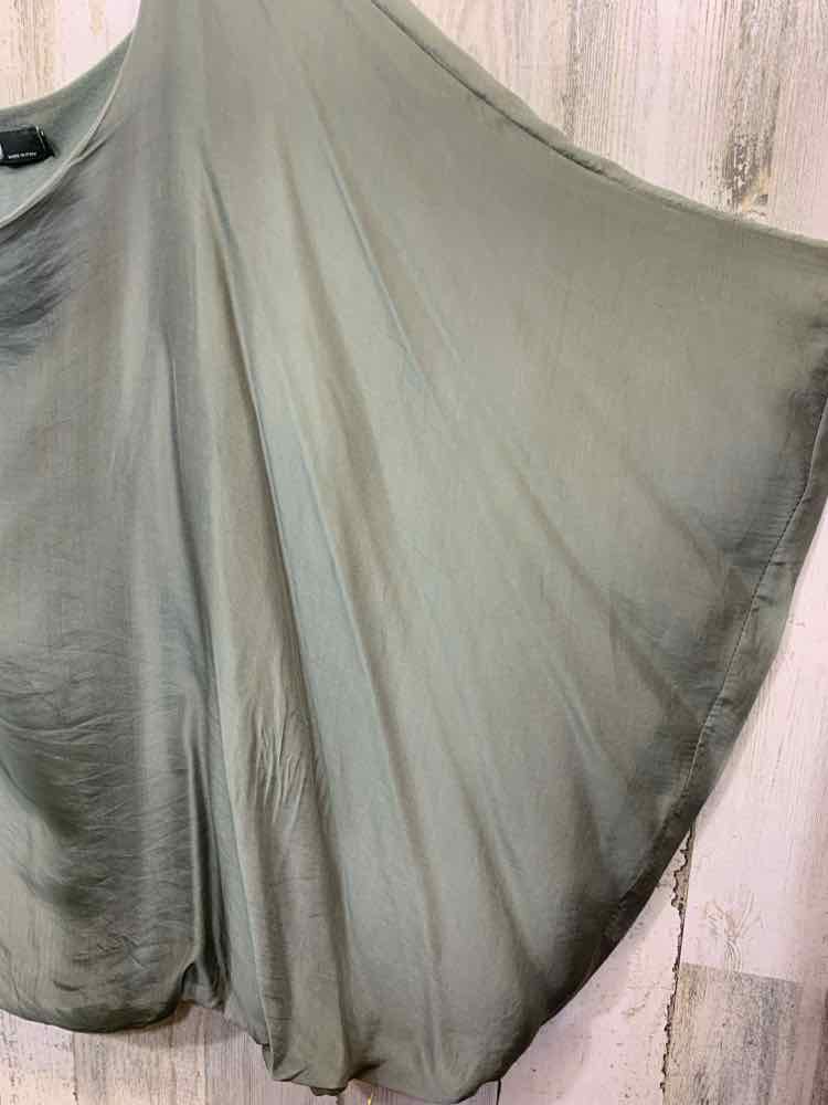 NWT M Tops Size L SAGE Solid SHORT SLEEVES Blouse/SAGE SHORT SLEEVE TOP/SAGE SHO