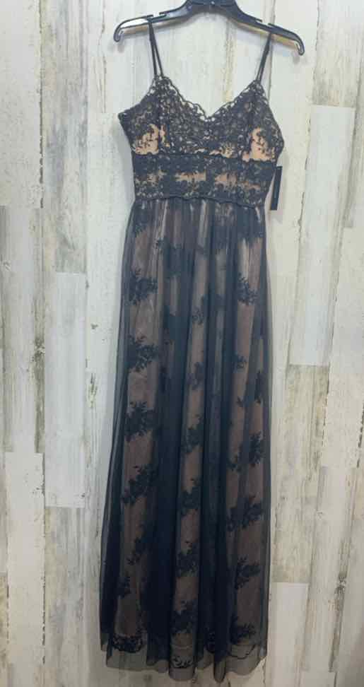 NWT LULUS Dresses and Skirts Size M BLACK/TAN Lace SPAGHETTI STRAP Dress