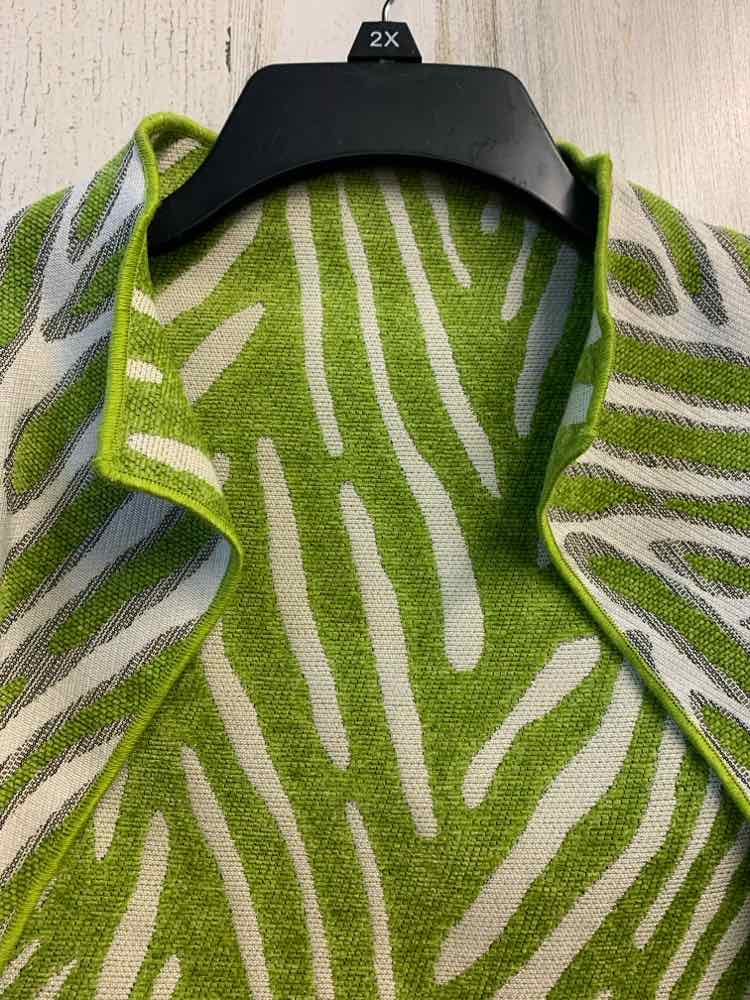 PRE-OWNED WINDING RIVER Tops Size M GREEN/WHITE ZEBRA LONG TOP/LONG SLEEVES