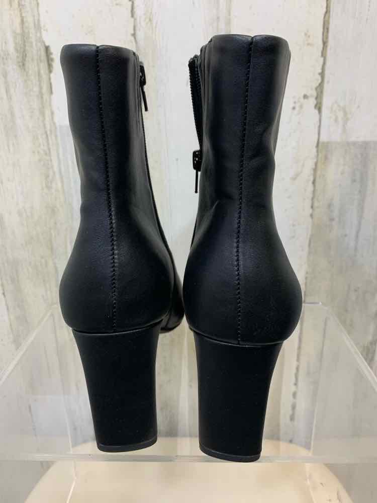 NWT ALFANI SHOES Shoe Size 10 Black SQUARE FRONT Boots