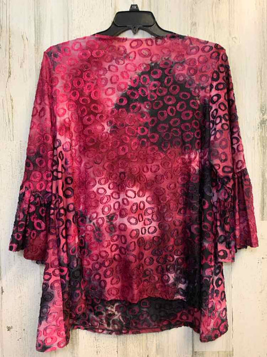 RUBY RD PLUS SIZES Size 1X MAROON/BLK CIRCLES FLARE CUFFS TOP