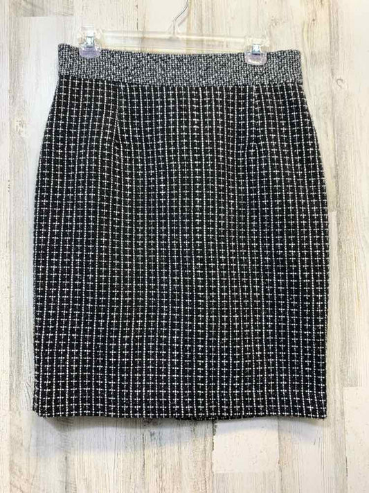 PRE-OWNED ANTONIO MELANI Designer Handbags Size 6 BLACK/WHITE TWEED A-LINE Skirt