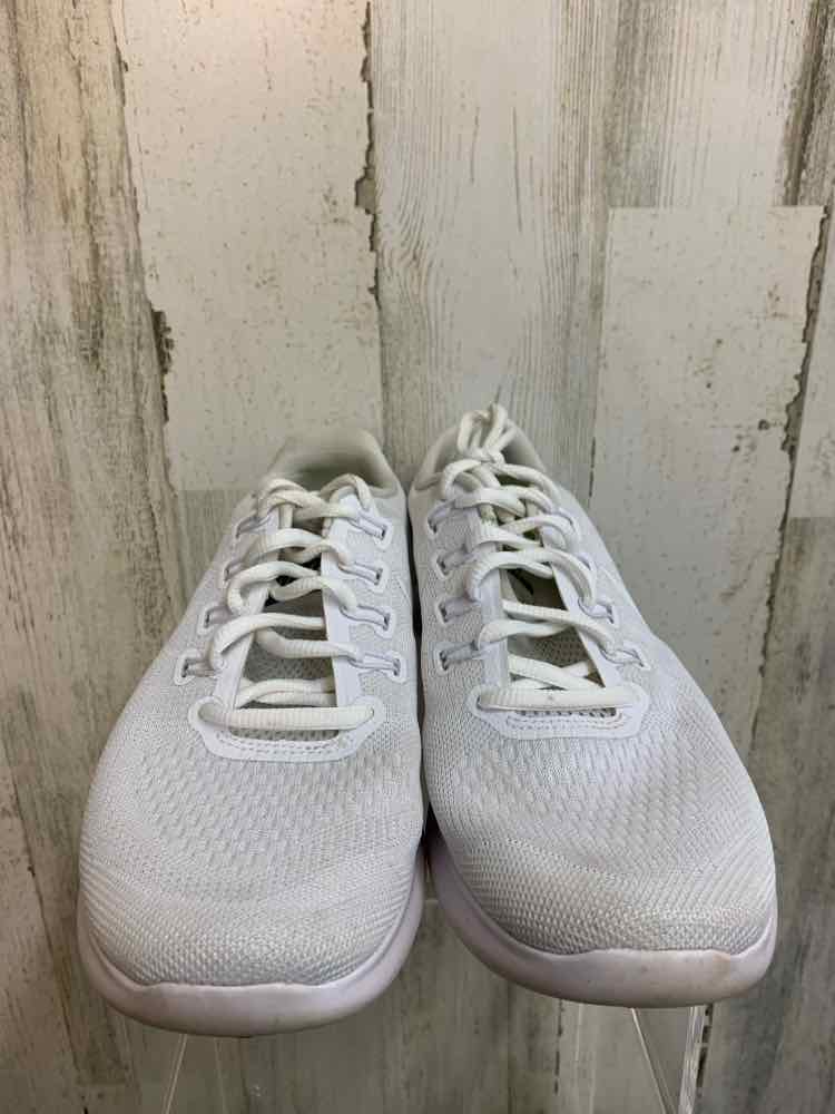 PRE-OWNED NIKE SHOES 9 White Shoes/RUNNIGN SHOES