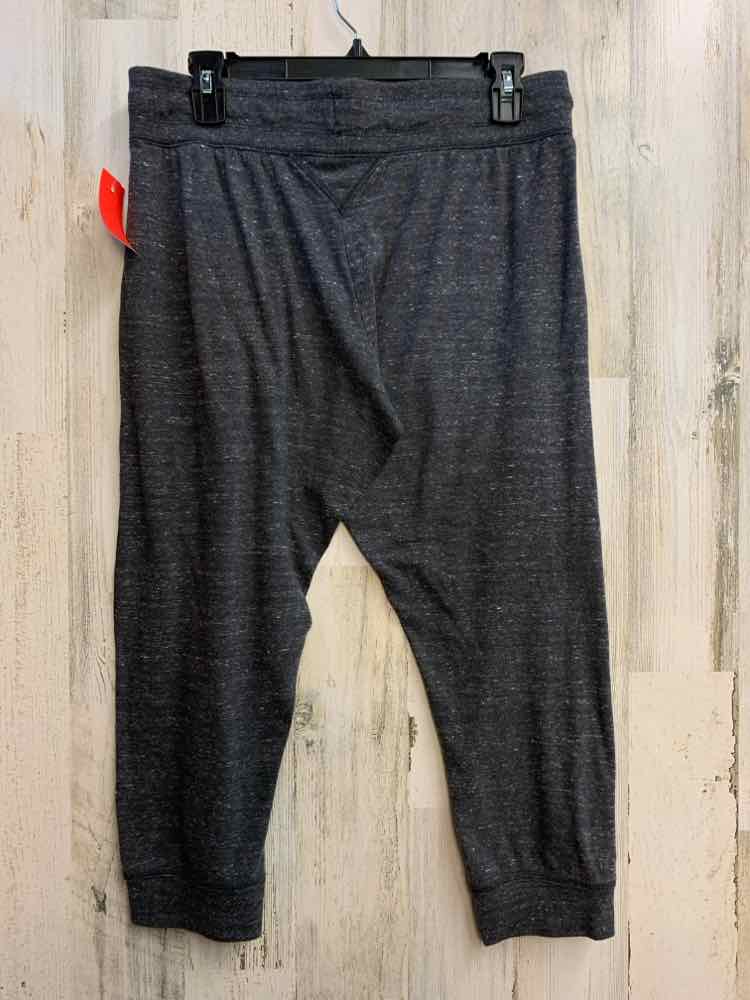 PRE-OWNED Size M NIKE BOTTOMS Gray CAPRI Pants/DRAW STRING JOGGER