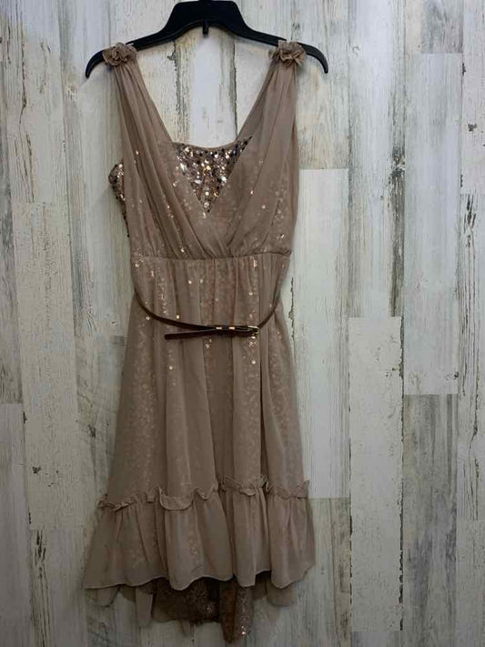 PRE-OWNED JESSICA SIMPSON Dresses and Skirts Size 4 Tan SLEEVELESS Dress/SEQUINS