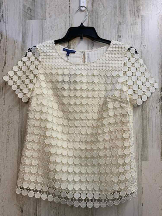 NWT RSVP Tops Size S OFF WHITE CROCHET SHORT SLEEVES TOP