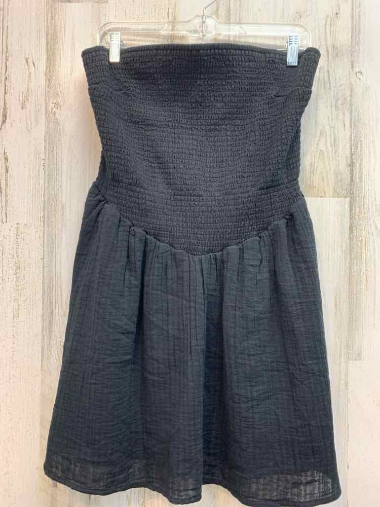 NWT UNIVERSAL THREADS Tops Size L Black Solid TUBE TOP/BLACK STRETCHY TUBE TOP