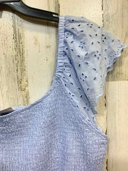 NWT UNIVERSAL THREADS/EYELET LACE SLEEVE DESIGN CROPPED TANK