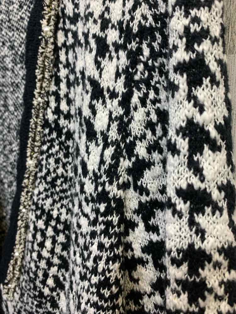 PRE-OWNED CHICO'S Size 3 JACKETS / COATS BLK/WHT Houndstooth LONG SLEEVES/PEARL